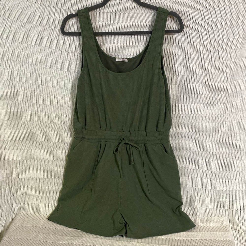 Mi Ami Large Olive Green Romper - Picture 1 of 7